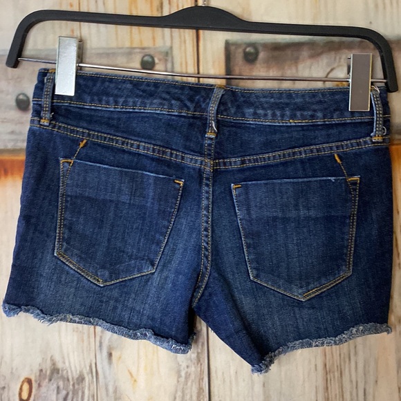 NWOT Raw Hem Jean Shorts O - Picture 3 of 3